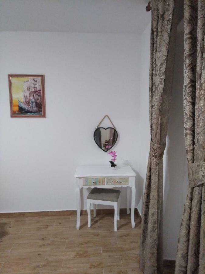 Apartment Center Roko Split Exterior photo